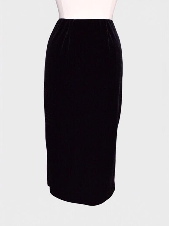 Dressbarn Dresses & Skirts - Dressbarn‎ Velvet Pencil Midi Skirt